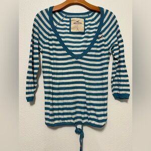 ★SOLD ON DEPOP★ Hollister 3/4 Sleeve Striped Sweater Top